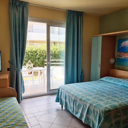 Hotel La Buca Del Gatto Marina di Cecina Esterno foto